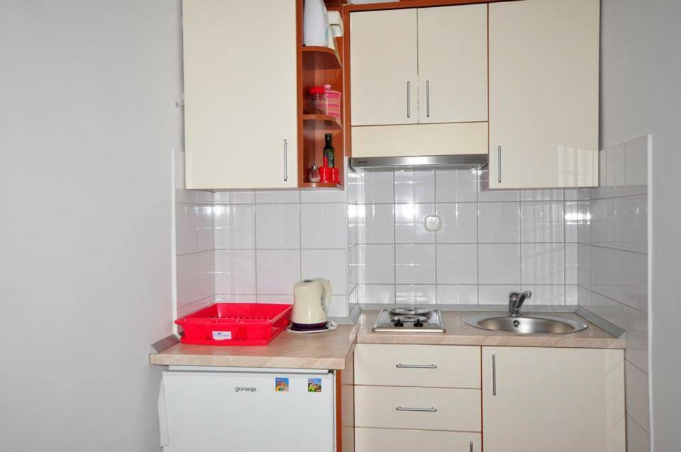 Apartments Franic Ploce  Buitenkant foto